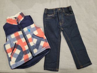 2pc Outfit Size 2T 