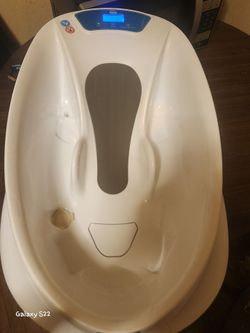 Aqua Scale baby bath tub