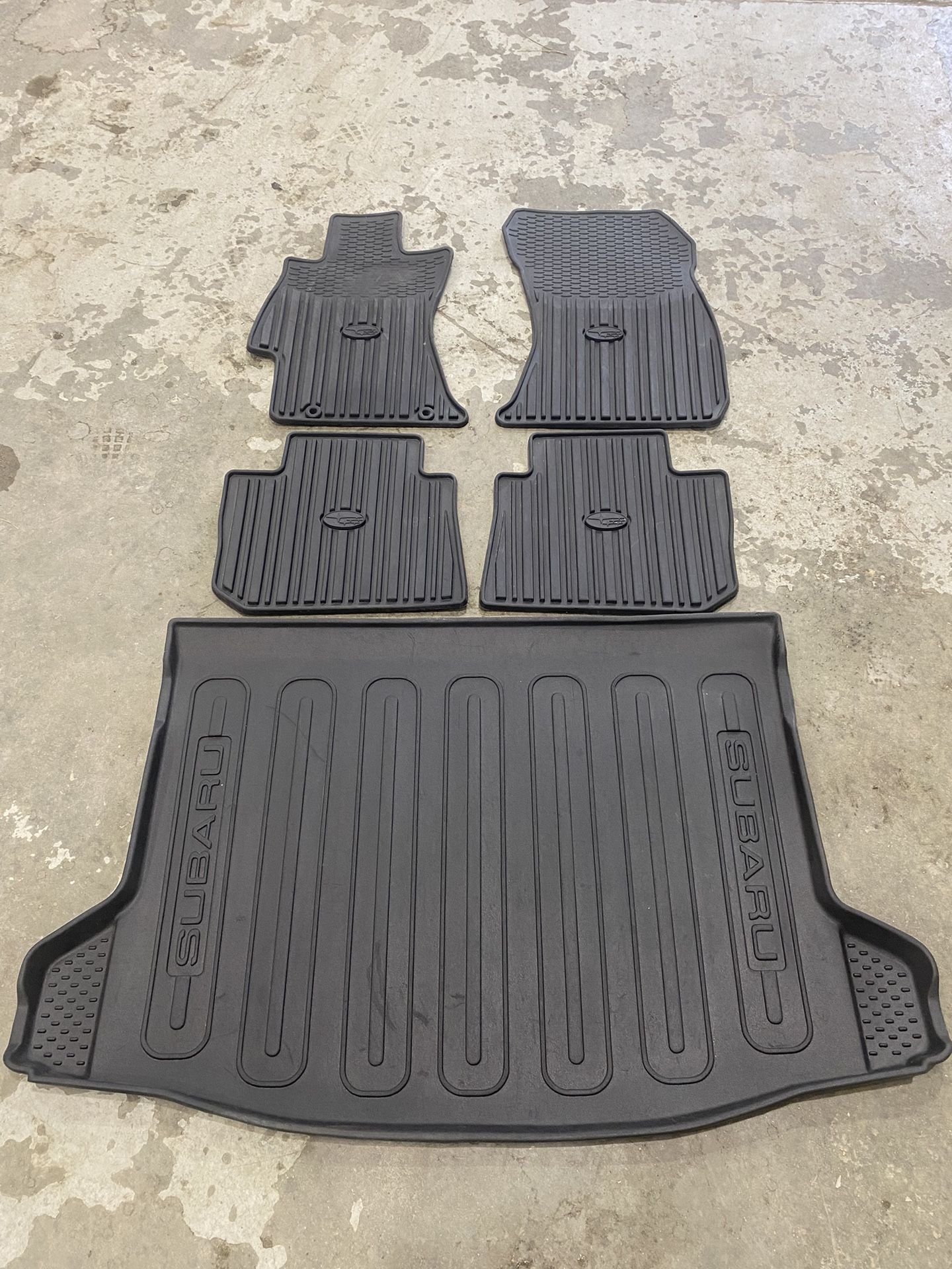 Subaru crosstreck/Subaru Impreza all weather foot mats full set