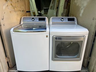 LG TurboWash Steam Washer & Dryer Set