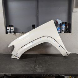 2016-2017-2018-2019-2020-2021-2022-2023 TOYOTA TACOMA LEFT FENDER OEM USED #9543