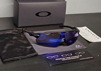 oakley sport shades