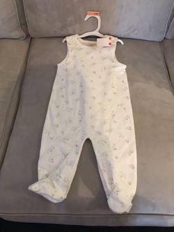Classic Pooh outfit size 6-9 months