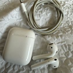2nd gen Apple Air pods