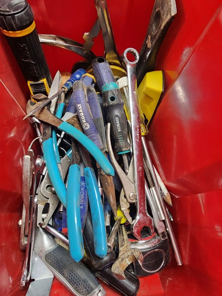Large Box Of Assorted Hand Tools, Nut Drivers, And Various Hand Tools. See Pics For Levels Of Filling The Box Up Of Tools