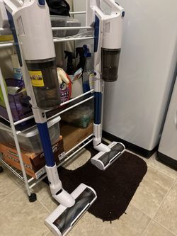 Cordless vacuum