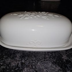 Princess House Exclusive Veranda White Covered Butter Dish