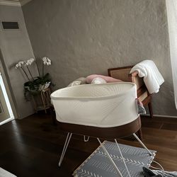 Works like new baby snoo- pet free smoke free