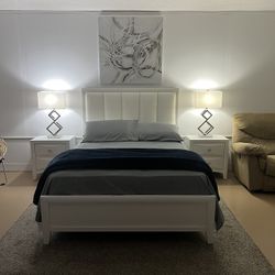 Reclinable bed with remote control