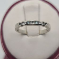 14k Gold Diamond Ring