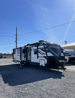 2022 Grand Design Imagine 2970RL