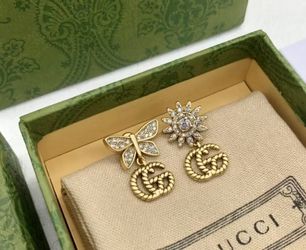 Gucci Earrings Stud New