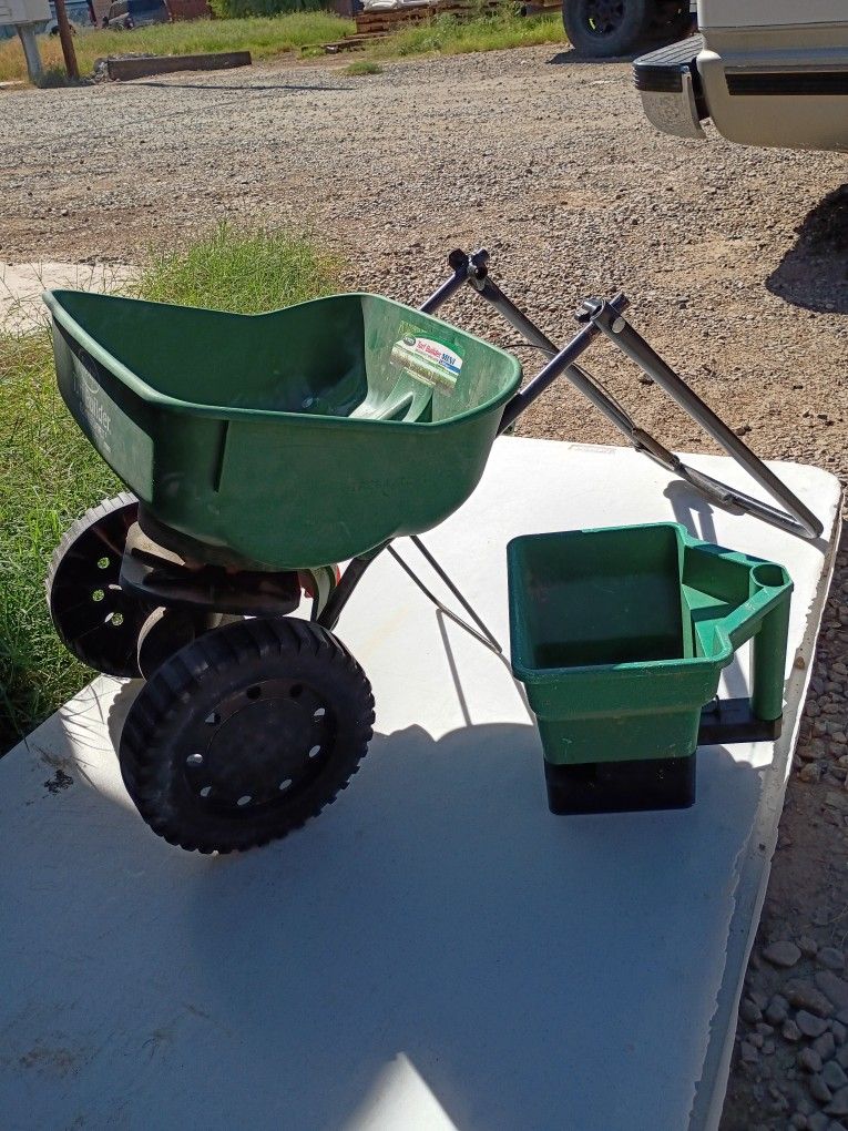 Scott's Turf Builder