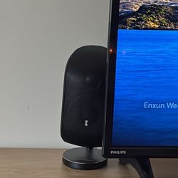 Bowers And Wilkins Speaker With Denon Receiver