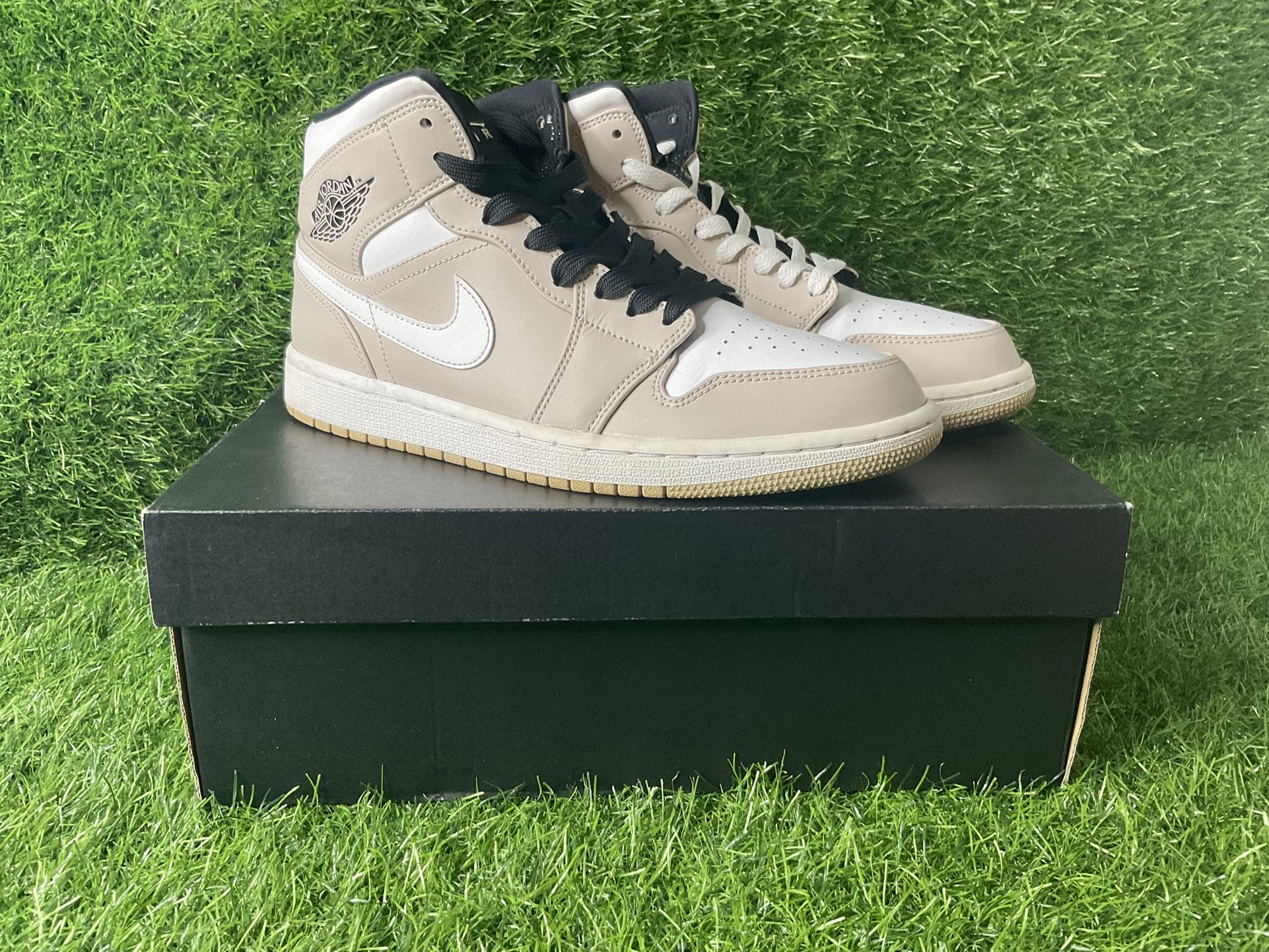 Nike Air Jordan 1 Mid Desert Sand Beige White 554724-047 Men's Shoes Size 9.5