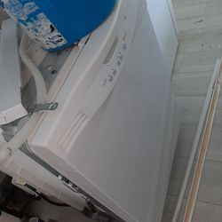 2 Dishwashers One Oven. 15$ Each