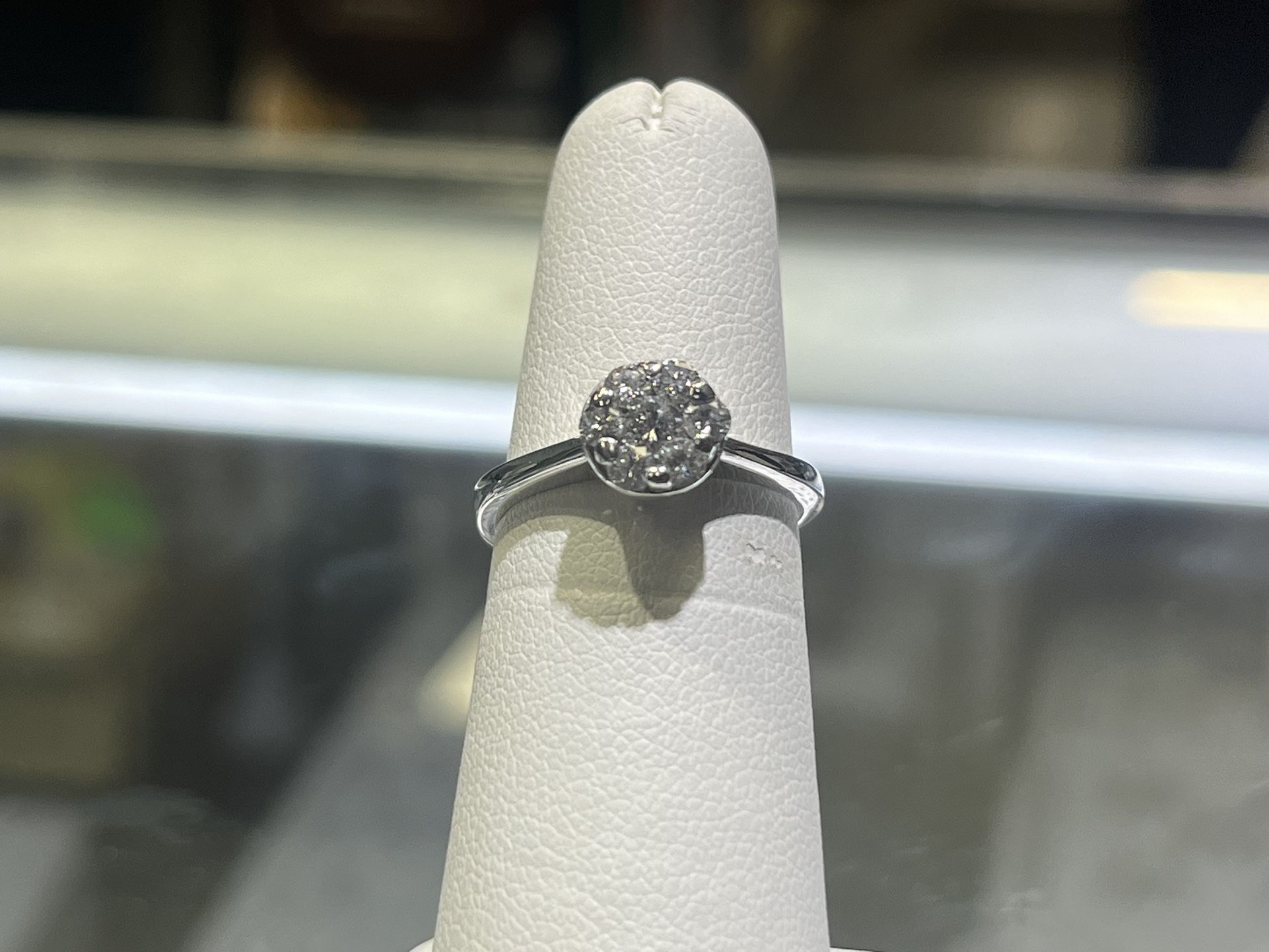 14k wg Dimond Ring .30 cttw
