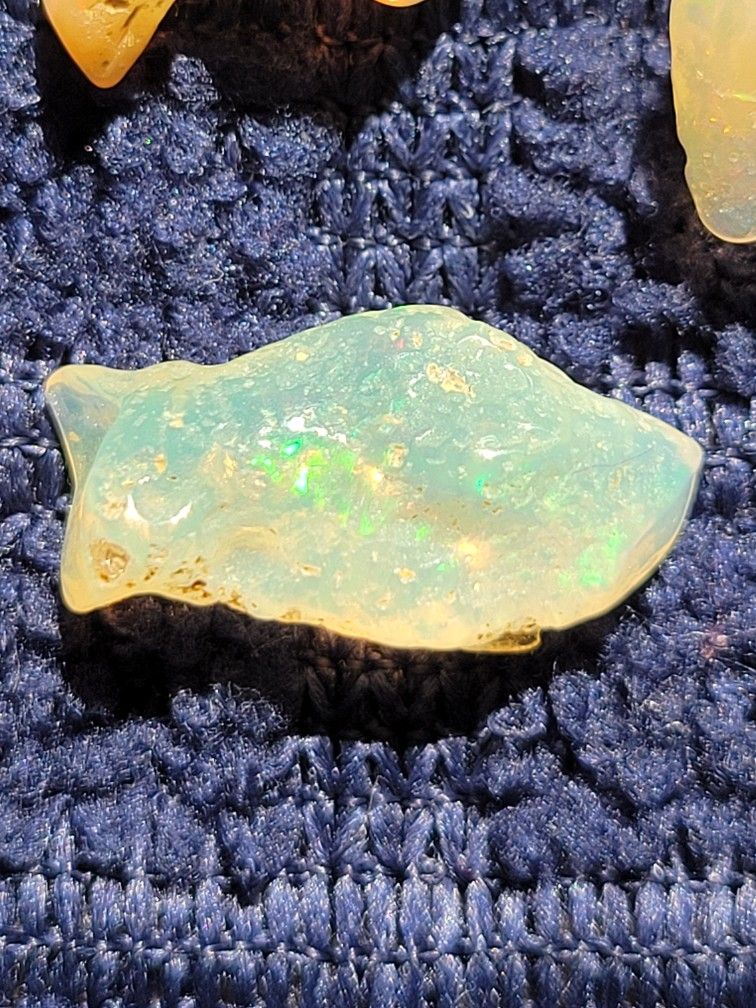 3.35ctw Natural ETHIOPIAN FIRE OPAL POLISHED ROUGH 12.19X4.97X3.65MM