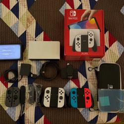Switch OLED White - Excellent Condition-Included Bundle Of Accessories 