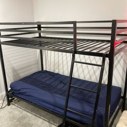 Bunk Bed (Twin over twin)