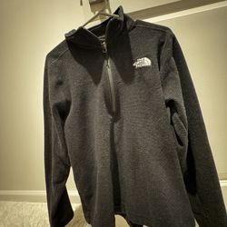Men’s North Face Pullover Size M