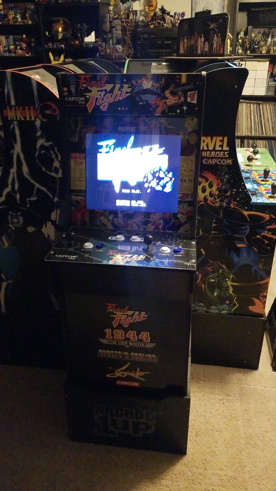 Final fight arcade 1up w/1944, ghosts 'n goblins and strider with riser