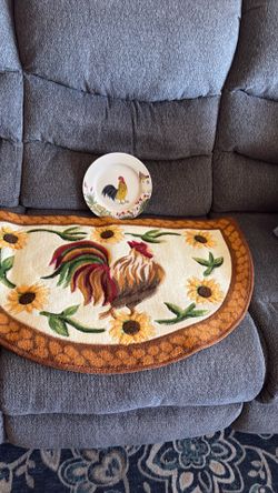 Eastside, rug and plate