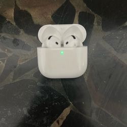 Airpods gen 4 (used,little scratched)