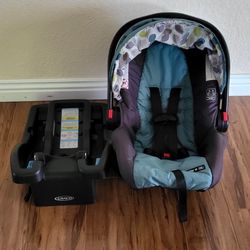 Like New Graco Snugride 30 Baby Car Seat With Base ( Price Firm!)
