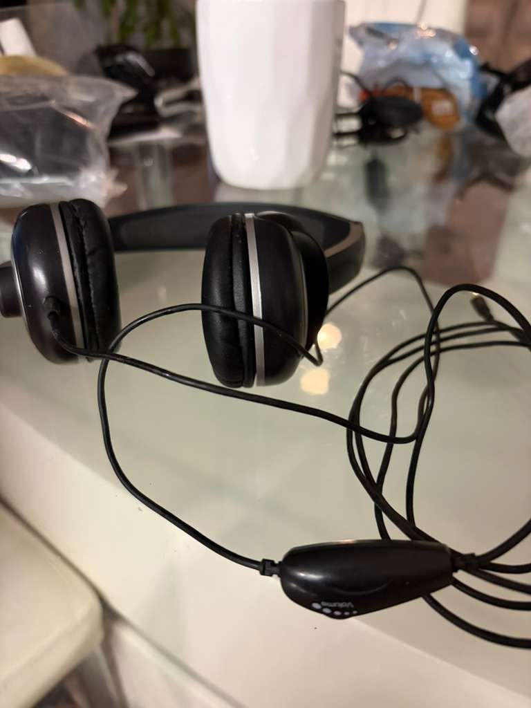 Headphone Each