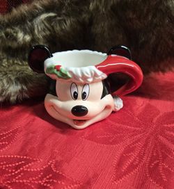 Disney Parks Small Mickey Mouse Santa Hat Christmas Holiday Ceramic Mug Cup 