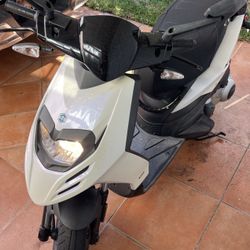 2013 Piaggio Typhoon