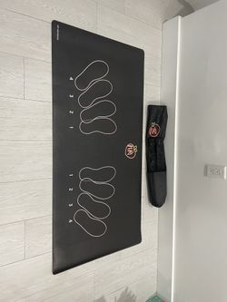 Ryan Read’s Womens Squat Mat