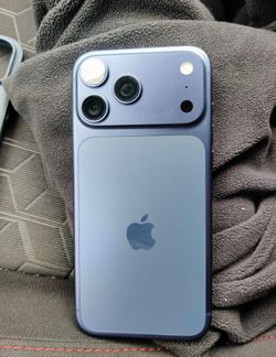 iPhone 17 pro max