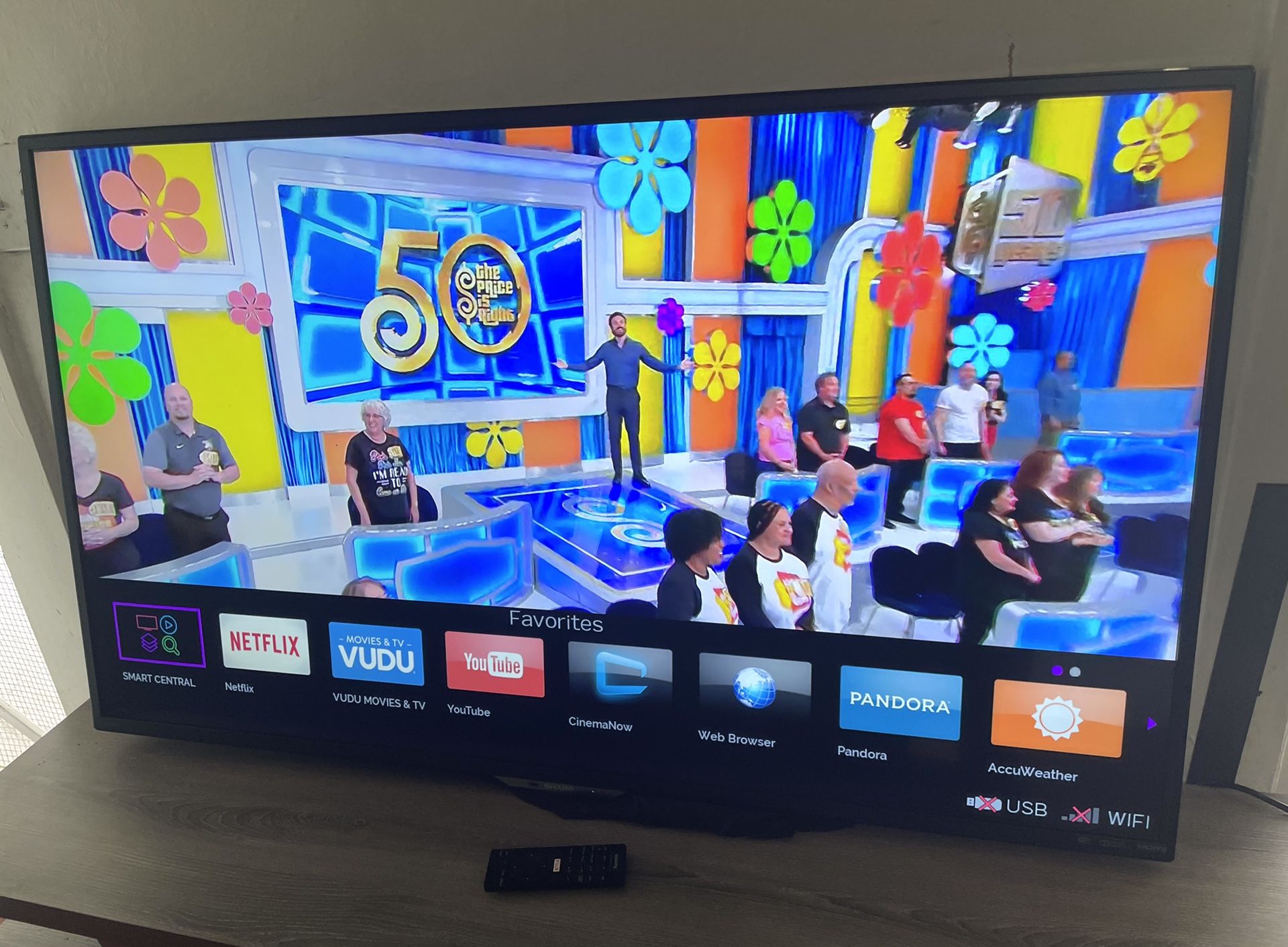 Nice! 55 Inch Sharp 4K UHD Smart Flat Screen TV With OG Remote!! (LC-55UB30U)