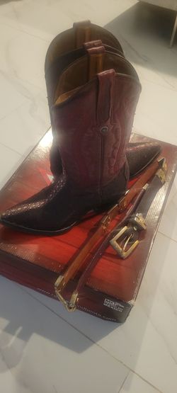 Boots women