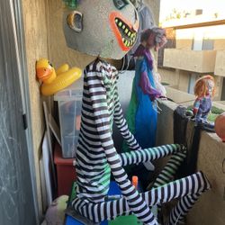 Scary Halloween Creepy Props For Haunted House Decorations