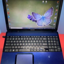 ..TOSHIBA SATÉLITE . .L855S….120 GB SSD...6.0 RAM . READY FOR CLASSES ON LINE OR WORK FROM HOME