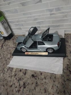 1:18 Diecast