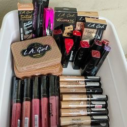 Makeup 💄 Maquillaje New NUEVO diferentes marcas y precios Different brands and prices $3,$4,$5$6.25