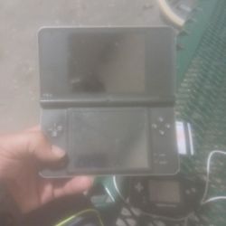 Nintendo  Dsi Xl