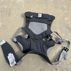 Ergo baby carrier 