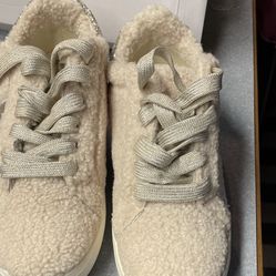 Women's UNIONBAY Emmi Faux Fleece Casual Sneaker with Glitter Accent Size 10