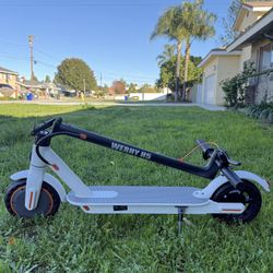 Electric scooter