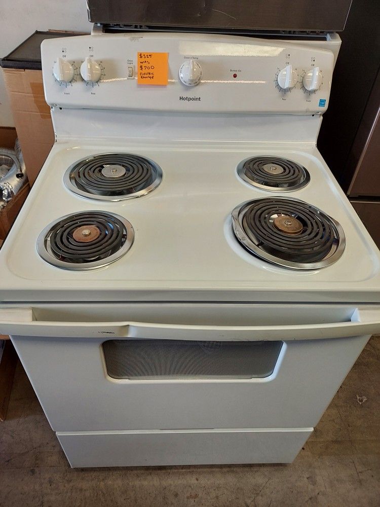 Hotpoint 30" Free-Standing Electric Range