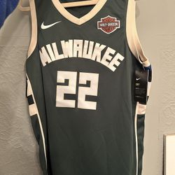 Khris Middleton Autograph Jersey