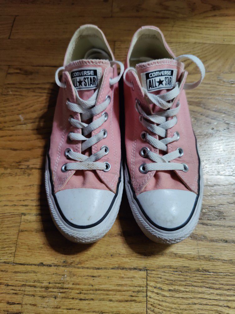 Pink Converse!  Women's 8 / Mens 6
