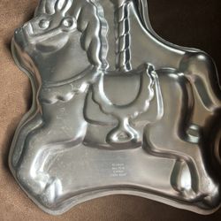 Carousel Pony Wilton Pan