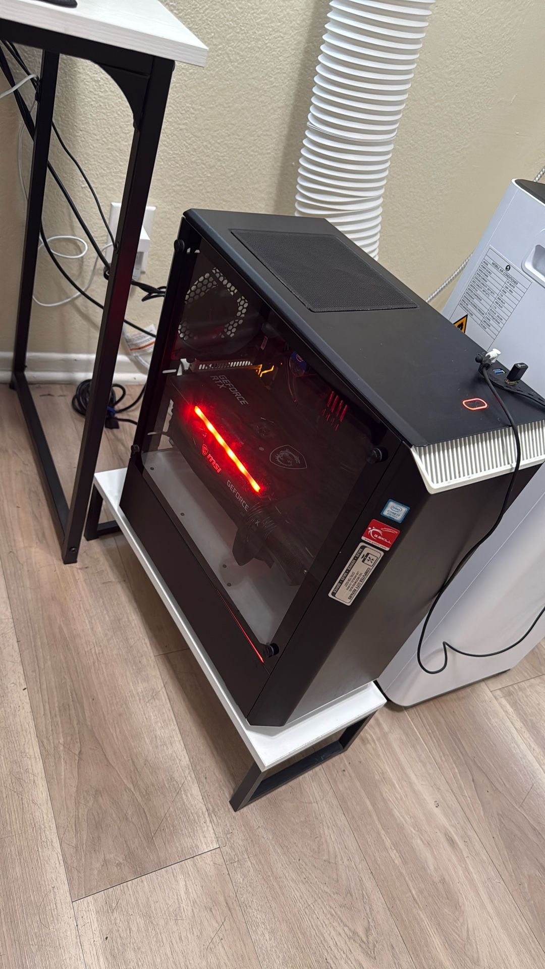 I7 8700k 3070 32gb Ram 3TB+ 1 24’ 240hz Monitor+ 60hz Monitor+ Dual Arm Table Mount 