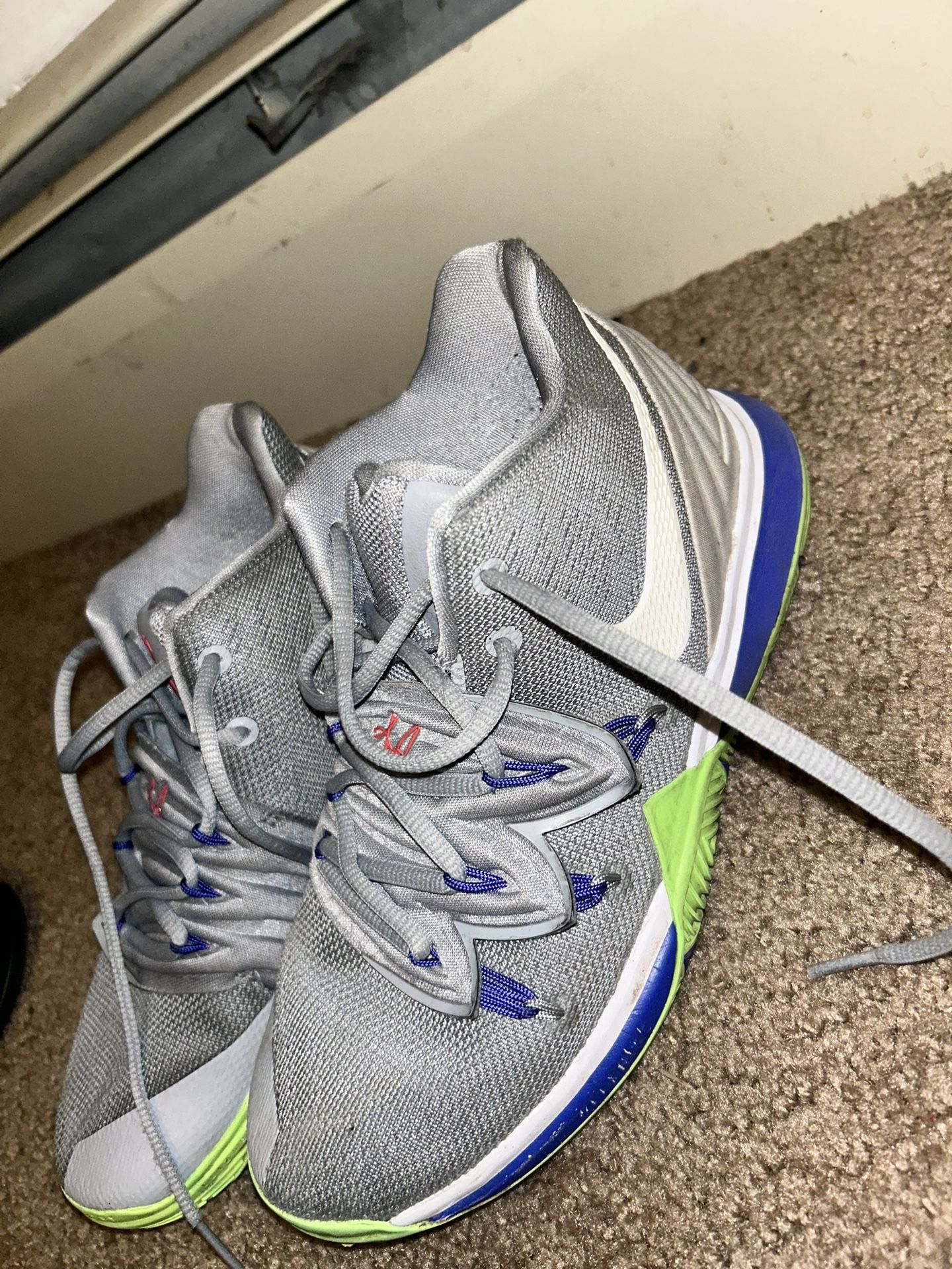 Nike Kyrie 5, 6.5